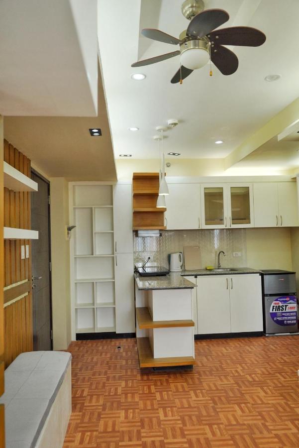 Topaz 1 Bedroom Orochi Staycation Ph At Centrio Towers * Cagayan de Oro